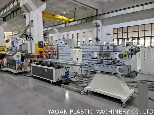 50HZ PVC Square Pipe Extrusion Machine Profile 150m/Min