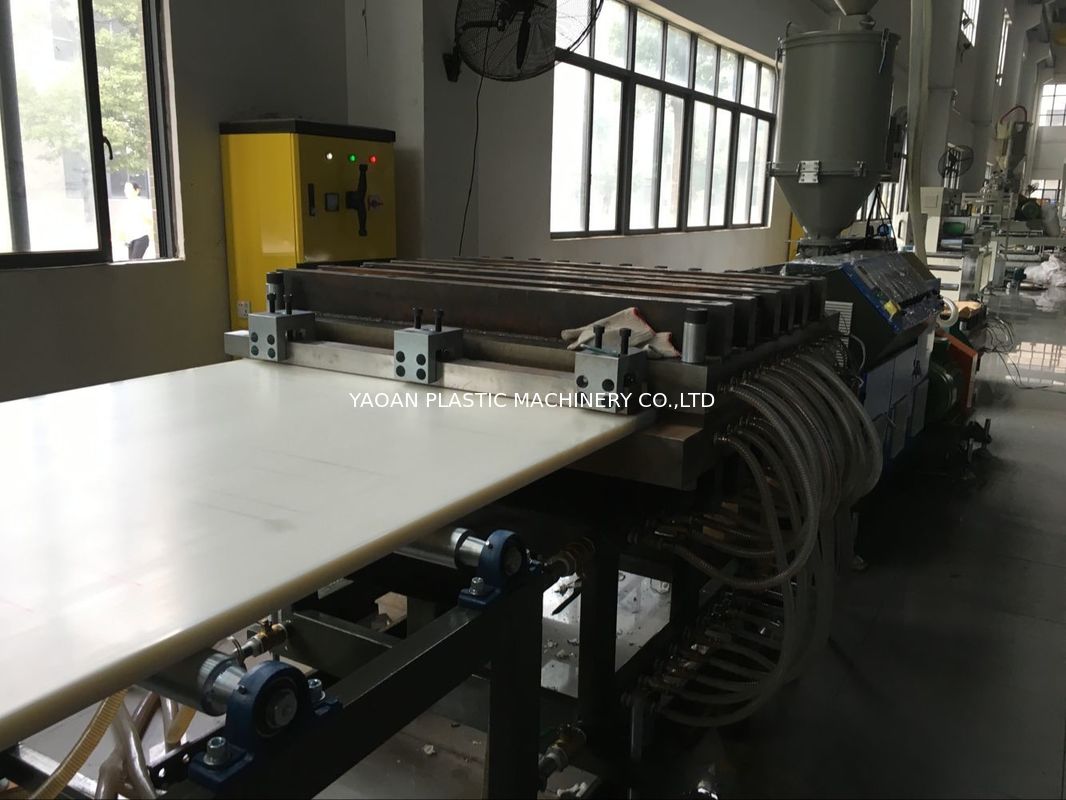 CE Certificated Plastic Sheet Extrusion Machine For Kitchen Cutting Board