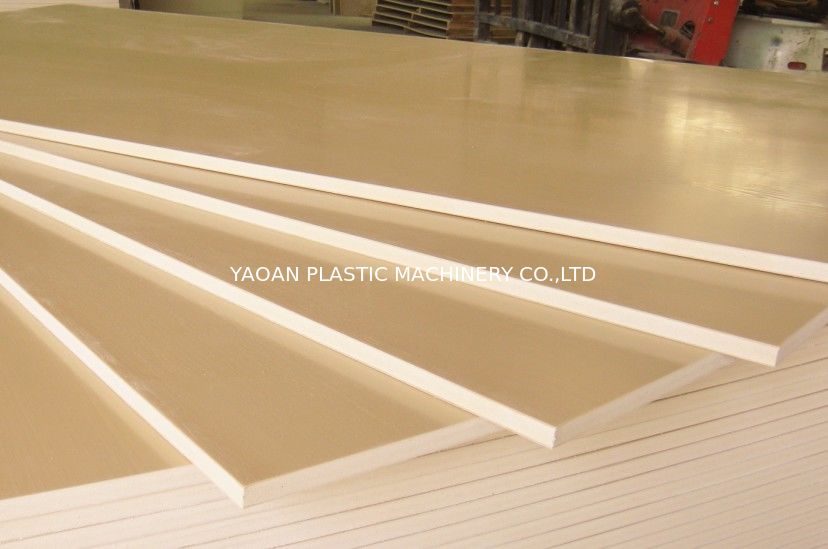 WPC / PVC Foam Board Machine , Pe Foam Sheet Extruder 280-320kg/Hr Capacity