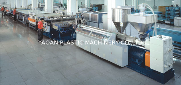 CE Certificated PP Hollow Sheet Extrusion Line PLC Temperature Control System